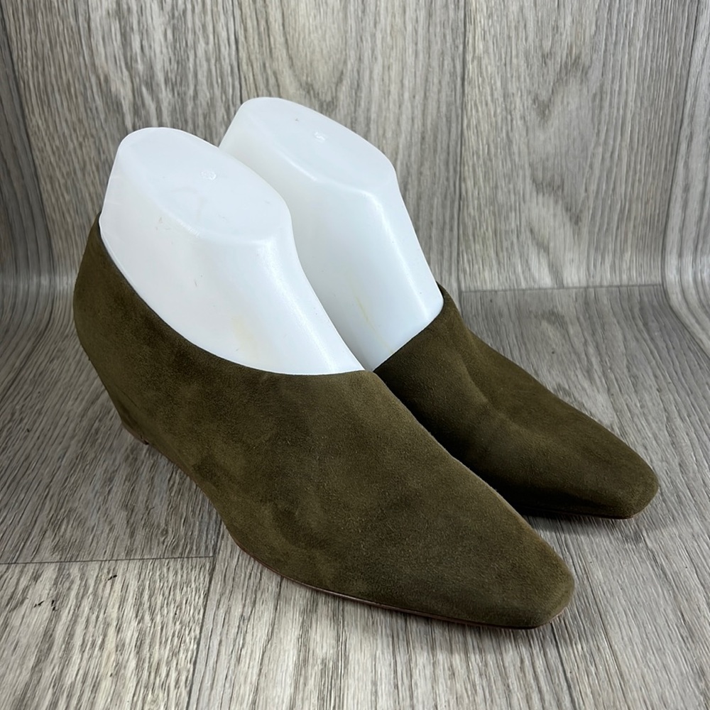 VINCE Barolo Suede Wedges